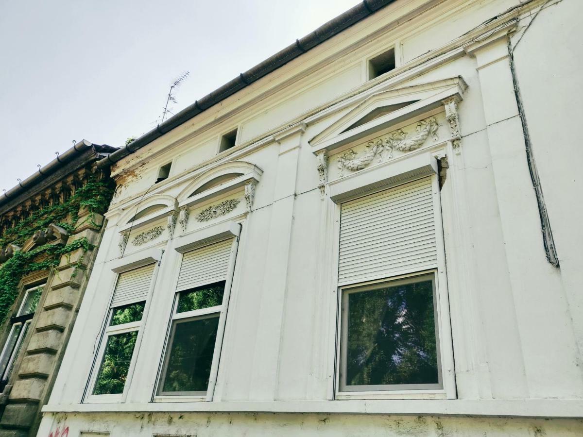 Art Apartment セゲド エクステリア 写真